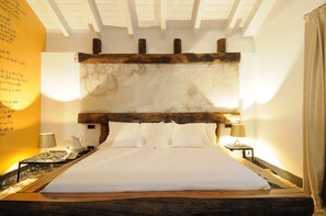 Minibar, desk, free cribs/infant beds, free WiFi