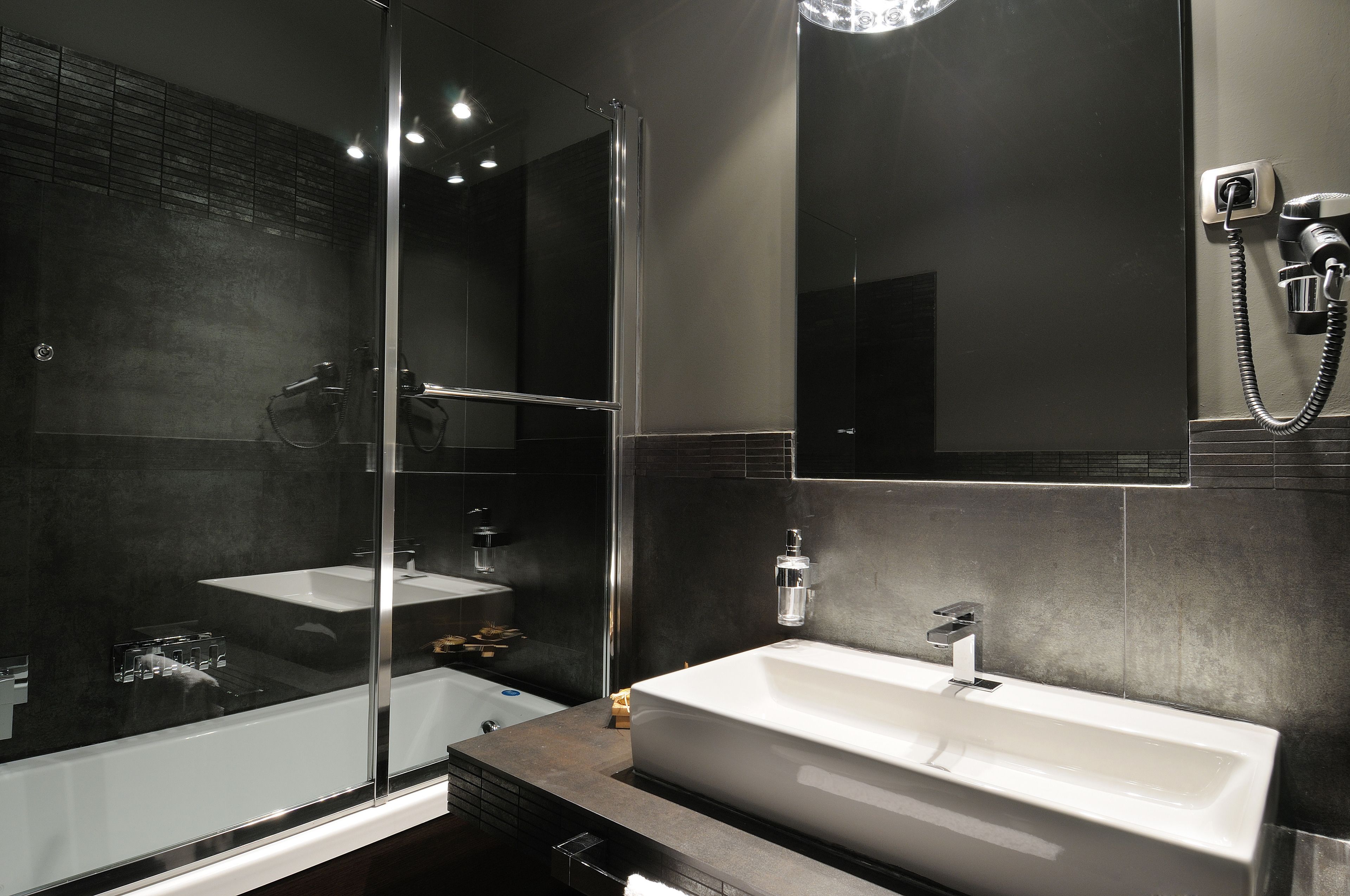 family room, terrace | bathroom | free toiletries, bidet, towels