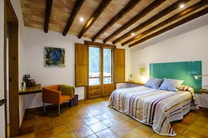 Suíte estúdio júnior, 1 cama Queen, vista para a montanha | Roupas de cama de algodão egípcio, roupas de cama premium