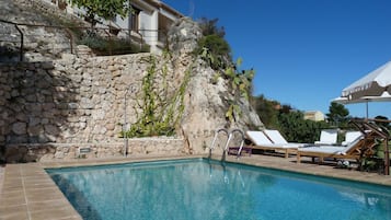 Outdoor pool, sun loungers