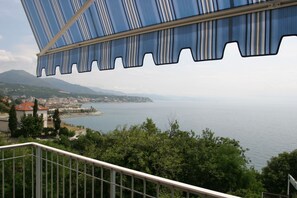 Family Room | Balcony - Hotel Puntabella (Varazze)
