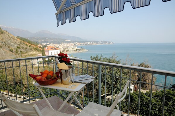 Standard Double or Twin Room | Balcony view - Hotel Puntabella (Varazze)