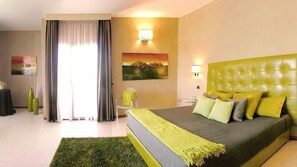 Down comforters, in-room safe, individually furnished, desk