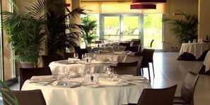 Tägliches inbegriffenes Frühstücksbuffet
