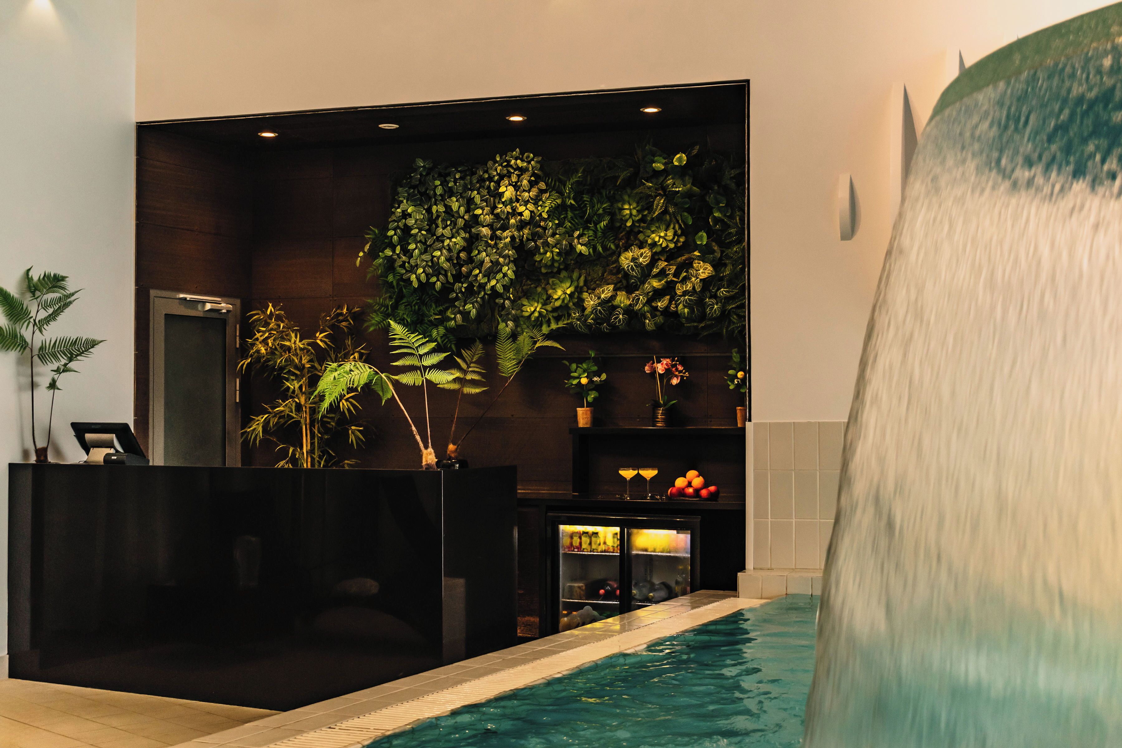 Espace de soins pour les couples, sauna, soins corporels