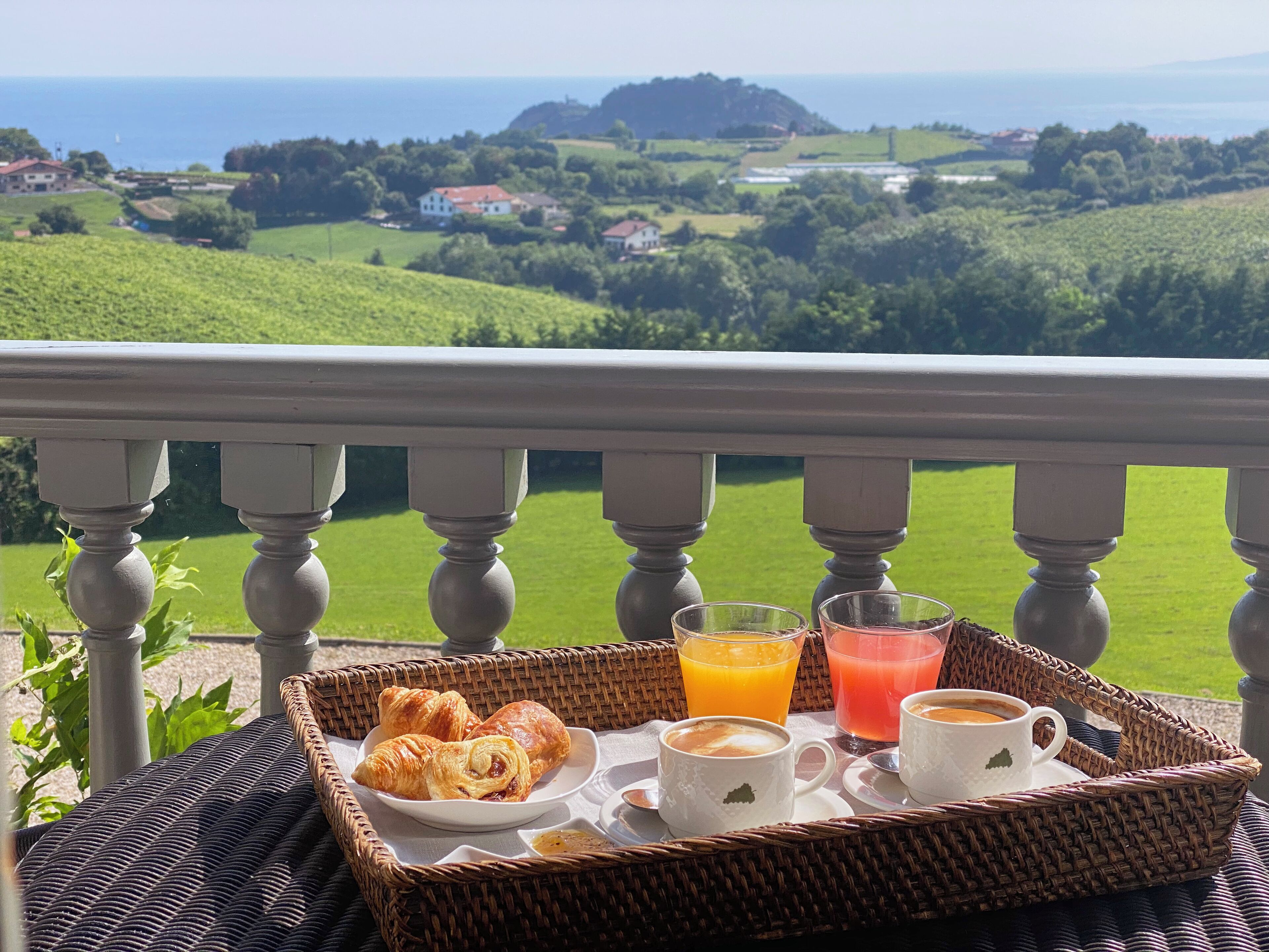 Habitació doble, balcó, vistes al mar | Roba de llit d'alta qualitat i caixa forta a l'habitació 