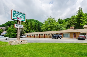 Highland Hills Motel and Cabins – A Master Hosts Resort
