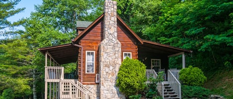 Three Bedroom Cabin The Cherokee or The Stuart