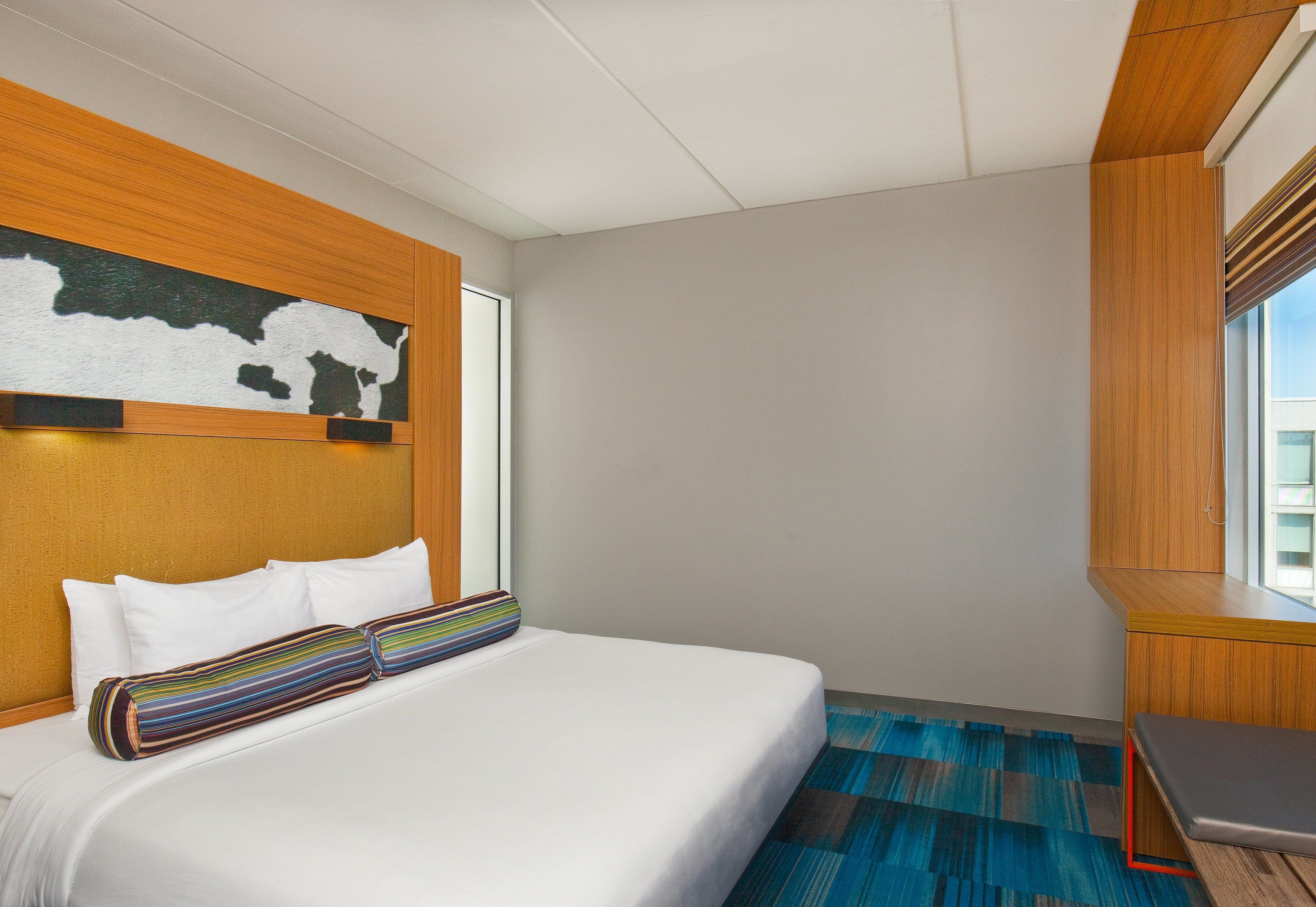 premium bedding, in-room safe, desk, laptop workspace