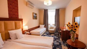Minibar, in-room safe, alarm clocks