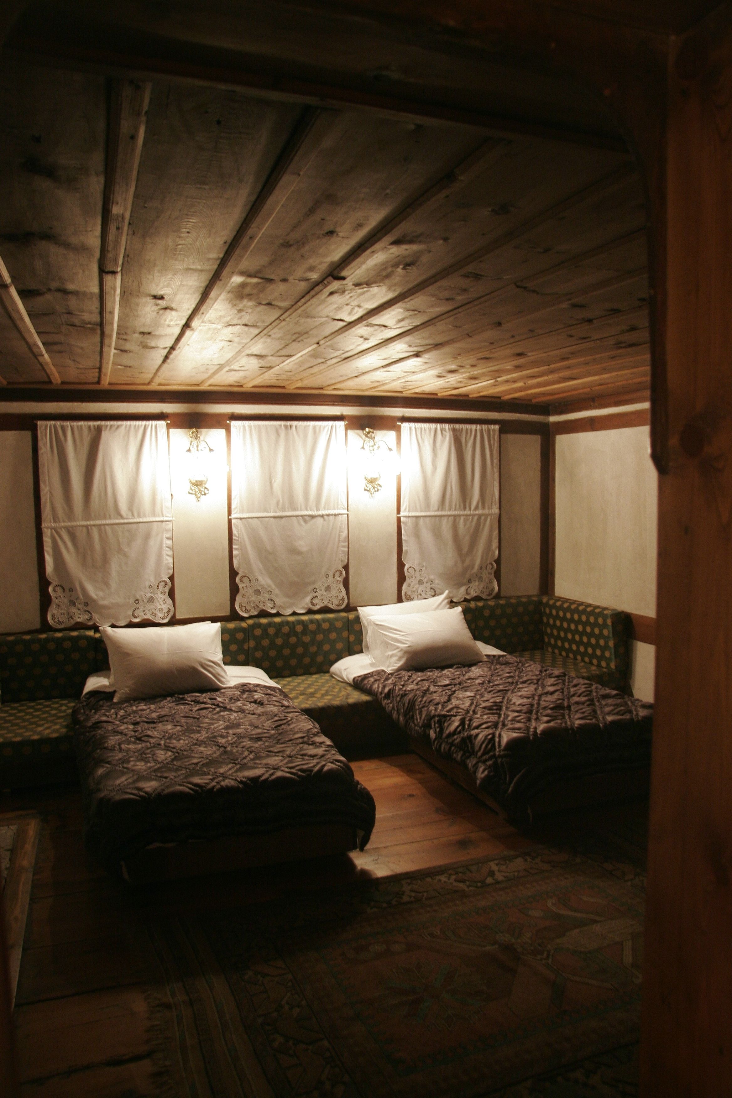 standard double or twin room | premium bedding, select comfort beds, in-room safe