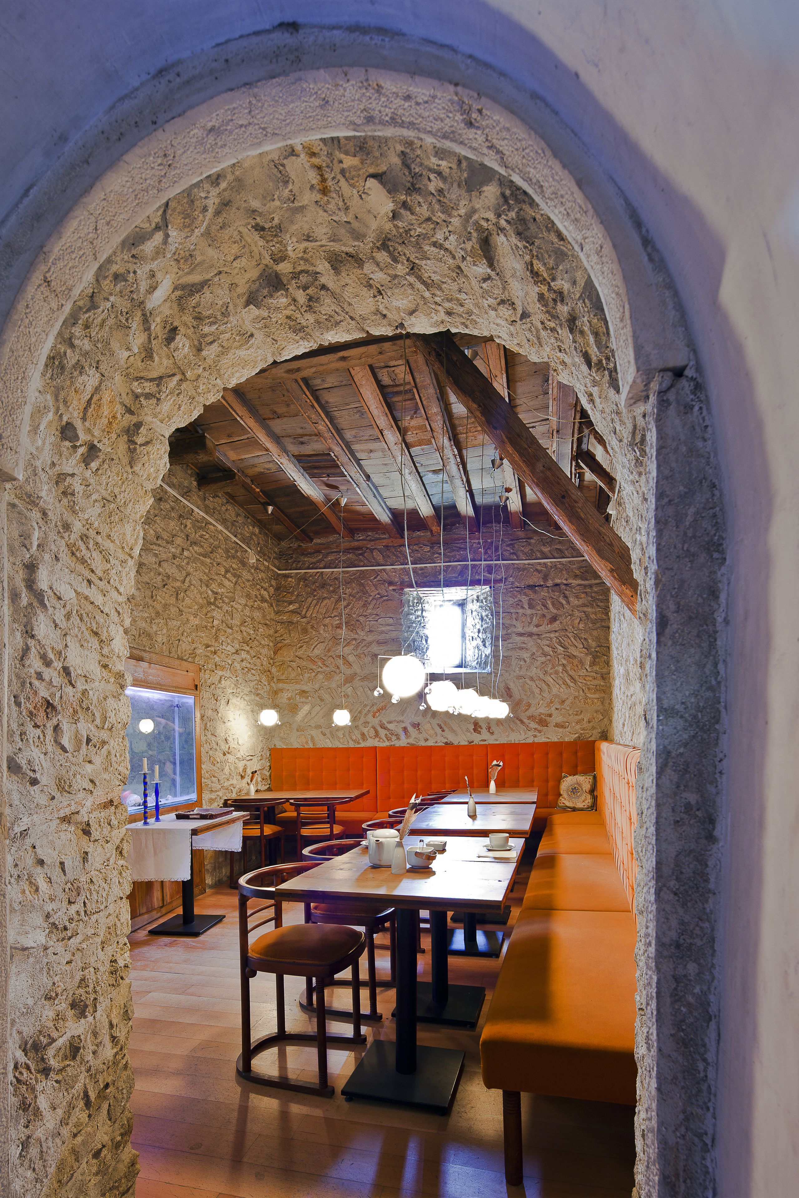 breakfast served, garden views