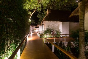Exterior detail - Twin Bay Resort (Ko Lanta)