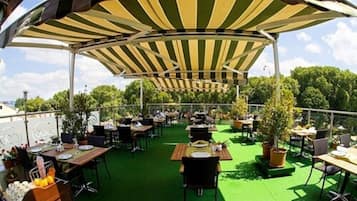 Außen-Kinderspielplatz