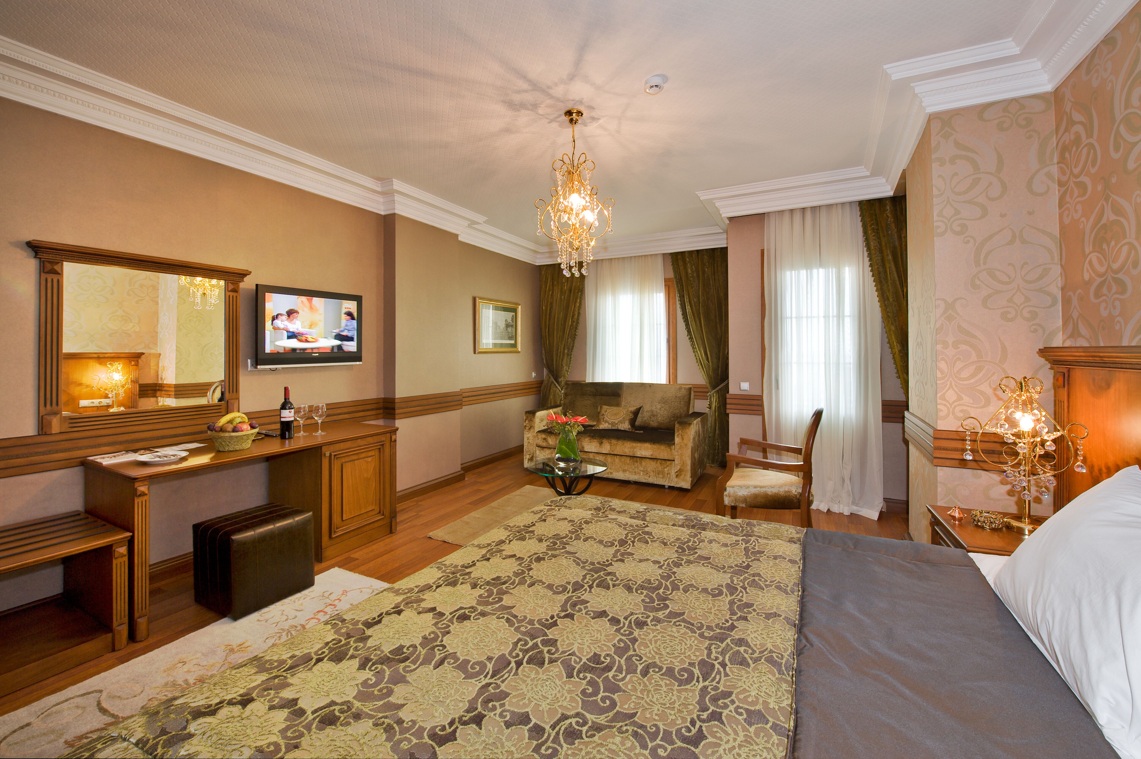 Premium bedding, minibar, in-room safe, individually decorated