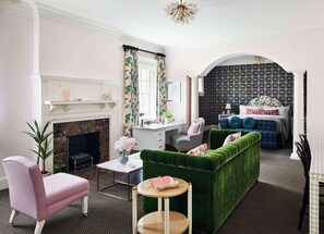 Junior Suite (Bridal King Junior Suite) | Living area | TV - Graduate by Hilton Columbia SC (Columbia)