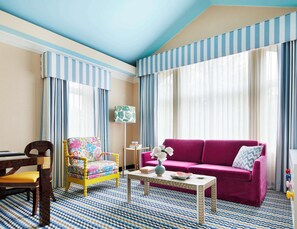 Egyptian cotton sheets, premium bedding, pillowtop beds, in-room safe - Graduate by Hilton Columbia SC (Columbia)