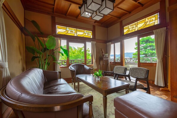 Japanese Style Main Building (Private Bathroom)