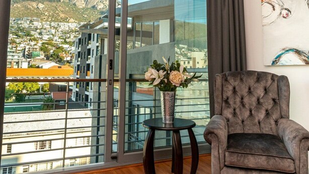 Unclassified image, 1 of 34, button - Newkings Boutique Hotel (Cape Town)