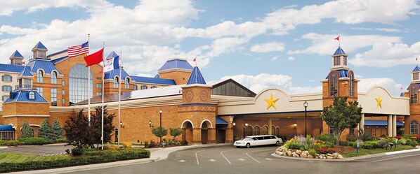 Exterior - Ameristar Casino Hotel Council Bluffs (Council Bluffs)