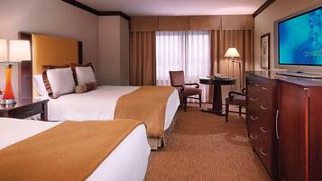 Premium bedding, in-room safe, desk, laptop workspace