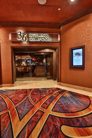 3 restaurants servant le petit déjeuner