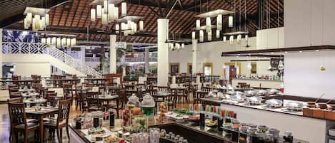 2 bares o lounges, bar junto a la alberca