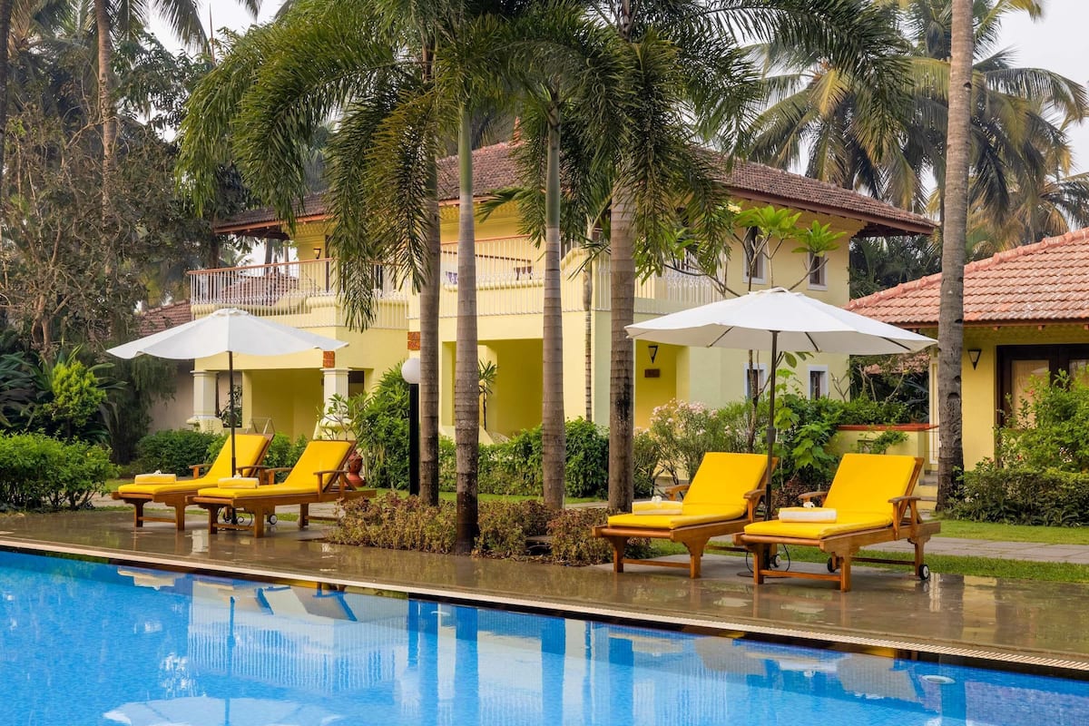 Executive Villa, 2 Twin Beds, Pool View | 1 bedroom, Egyptian cotton sheets, premium bedding, memory foam beds