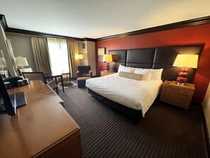 Literie de qualité supérieure, coffres-forts dans les chambres, bureau