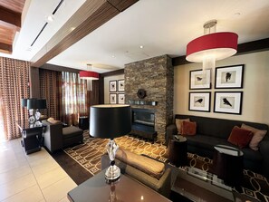 Coin salon dans le hall