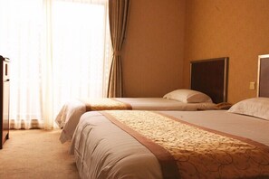 Room, Garden View | Desk, free rollaway beds, free WiFi - Regius Exhibition (Shanghai)