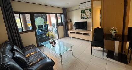 Aquarius Gay Guesthouse & Sauna