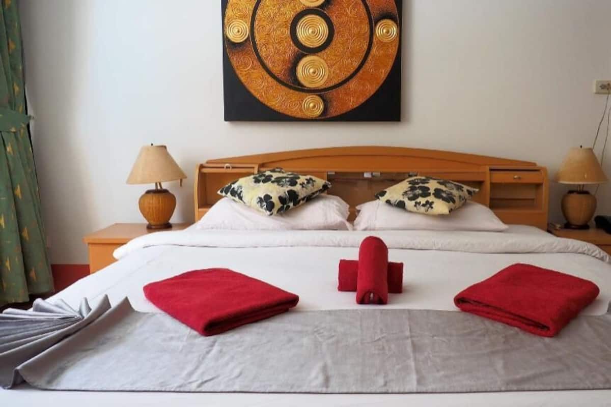 Sengetøy av topp kvalitet, safe på rommet og individuelt dekorert