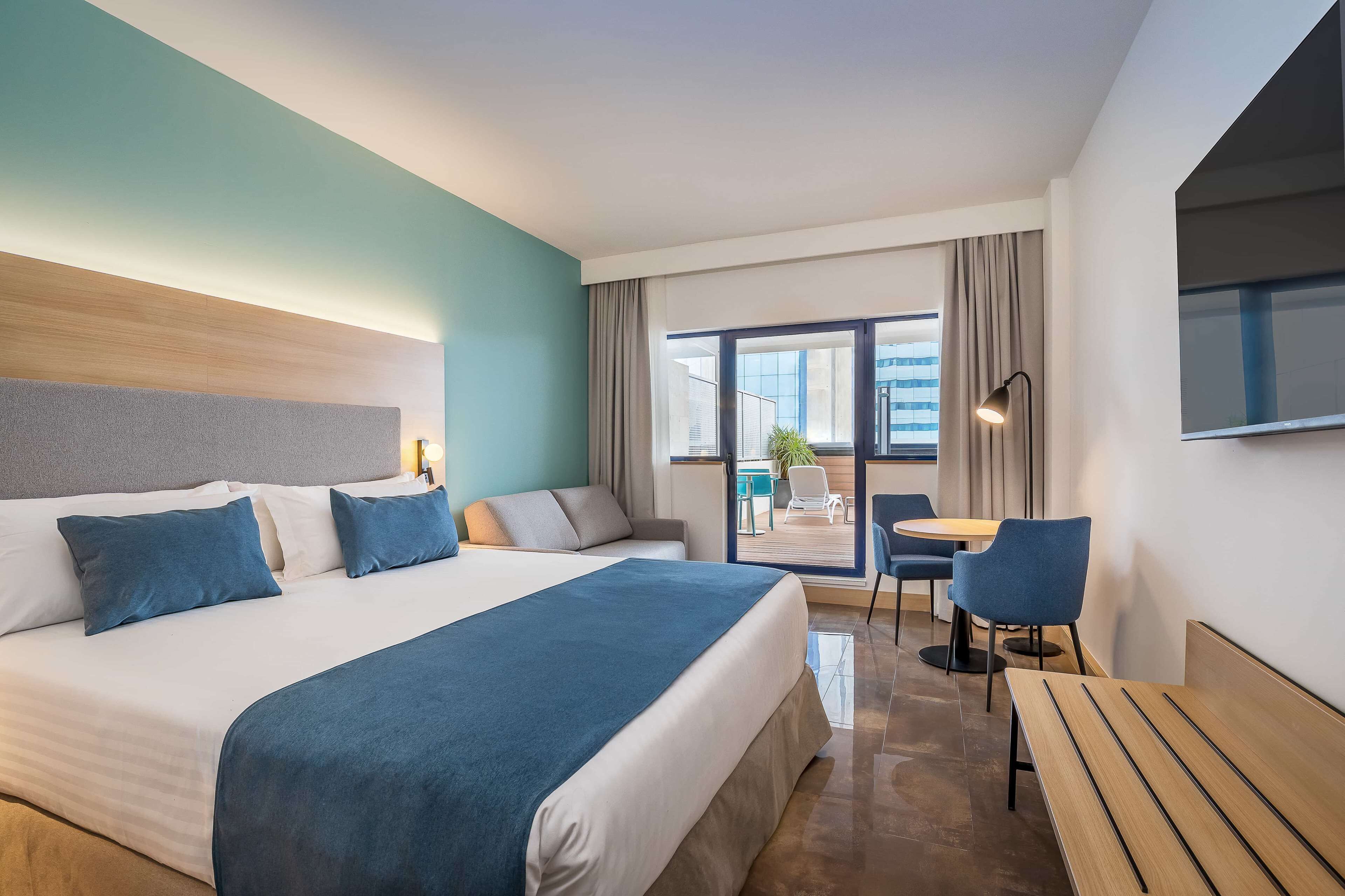 Superior Room, Terrace | Premium bedding, in-room safe, individually furnished, desk