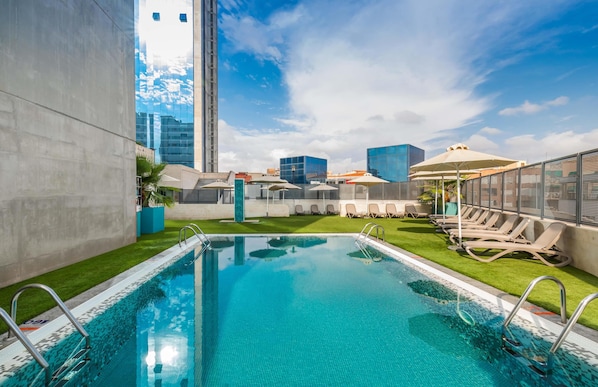 Seasonal outdoor pool