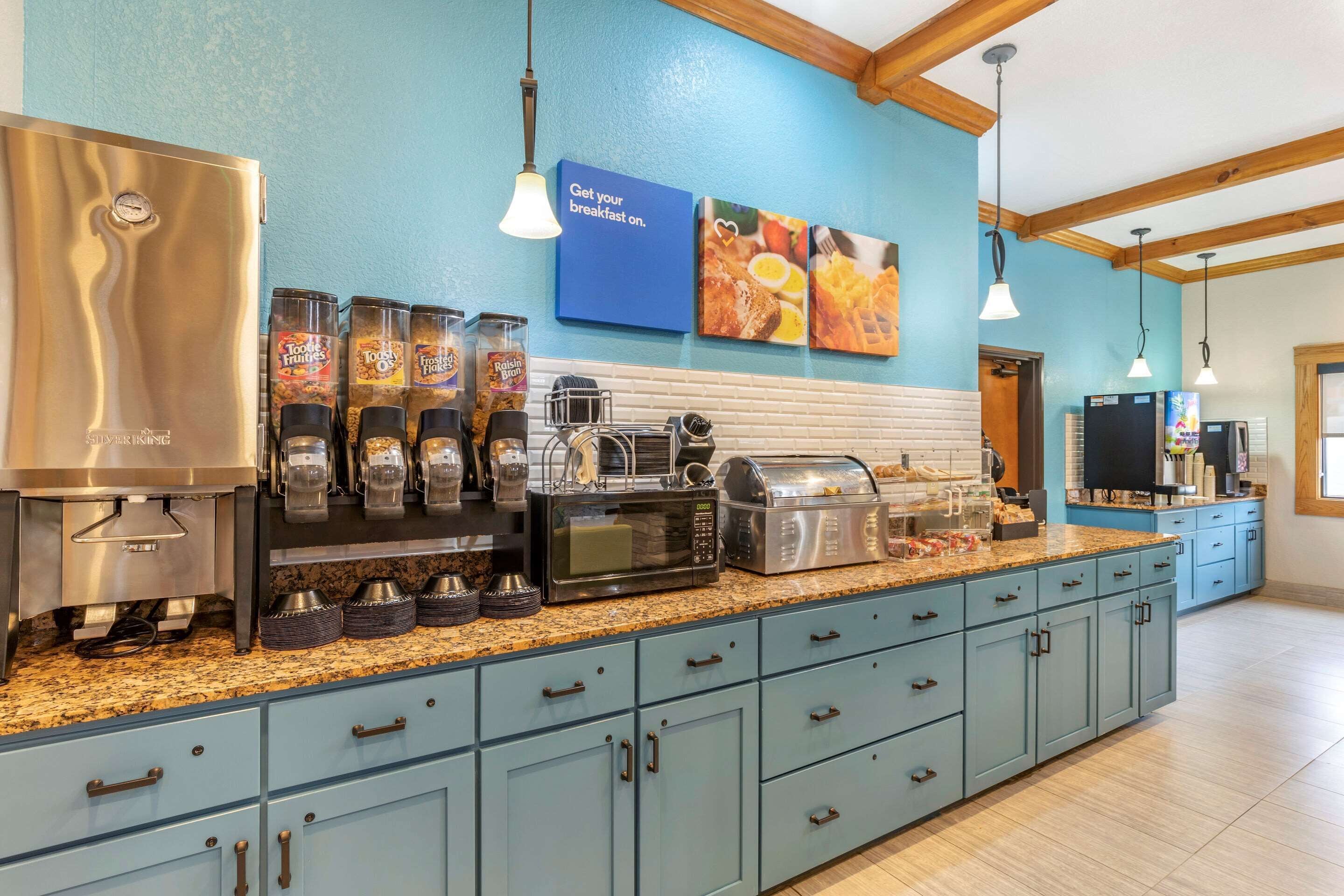 Bao gồm bữa sáng mang đi hàng ngày 