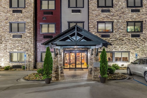 Brookstone Lodge near Biltmore Village, an Ascend Collection Hotel