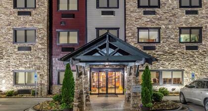 Brookstone Lodge near Biltmore Village, an Ascend Collection Hotel