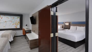 Chambre Standard, 2 grands lits, non-fumeur | Couette en duvet, lit avec matelas Tempur-Pedic, décor unique