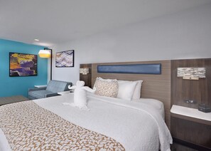 Couette en duvet d'oie, matelas Tempur-Pedic, décoration personnalisée