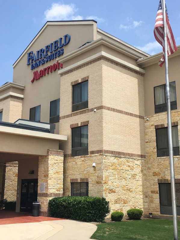 Exterior - Fairfield Inn & Suites by Marriott Dallas Mansfield (Mansfield)