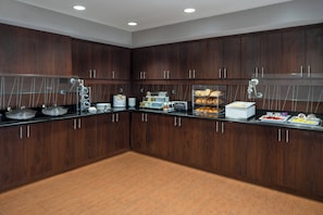 Free daily buffet breakfast