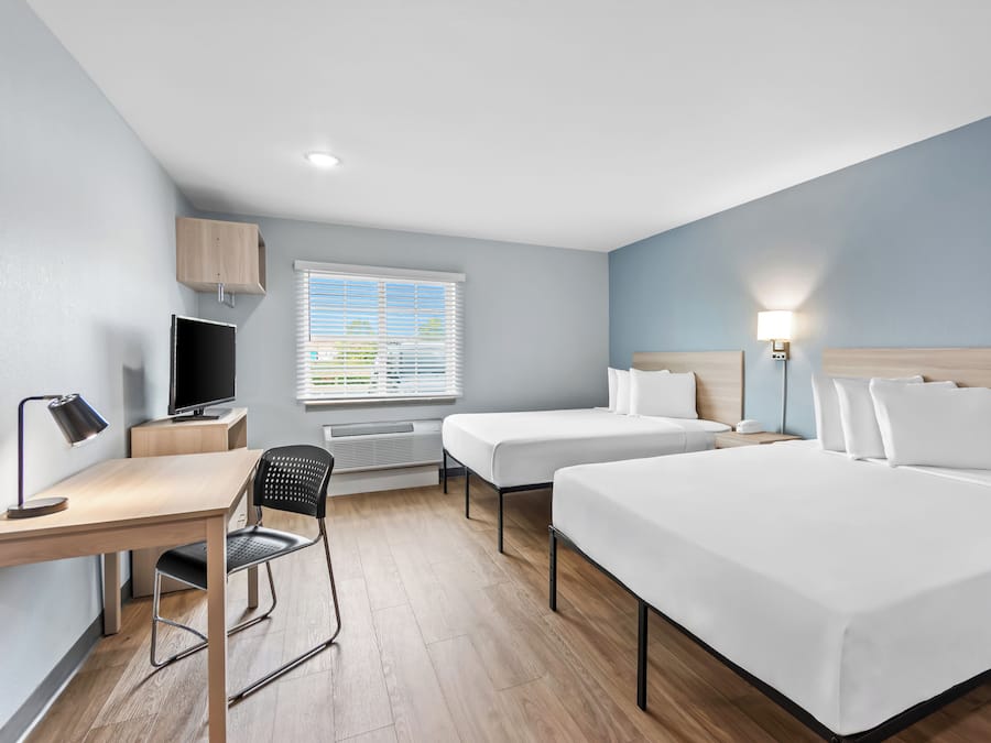 In-room safe, desk, laptop workspace, iron/ironing board