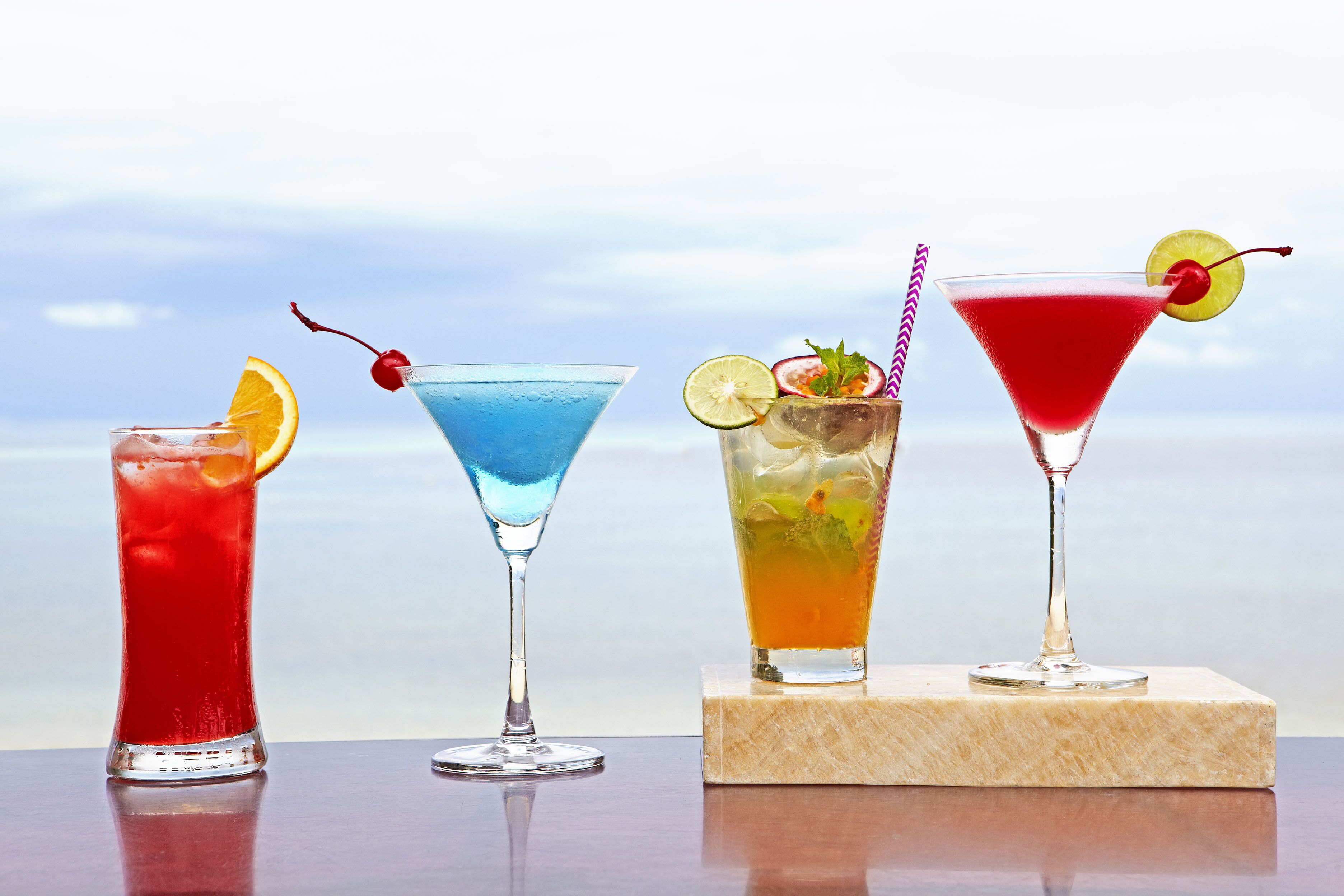 Bar ved bassenget