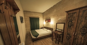 Premium bedding, blackout curtains, iron/ironing board, free WiFi