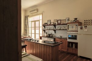 Premium Apartment, 2 Bedrooms (Residency Penthouse) | Private kitchen