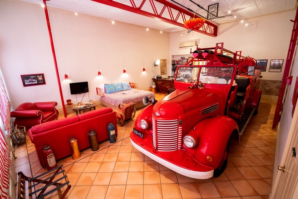 Exclusive Suite, Jetted Tub (Fire Engine) | Premium bedding, pillowtop beds, individually decorated