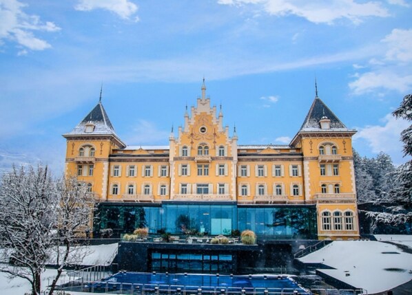 Front of property - Grand Hotel Billia (Saint-Vincent)