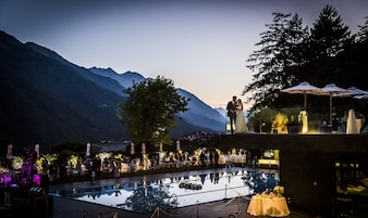 Banquet hall