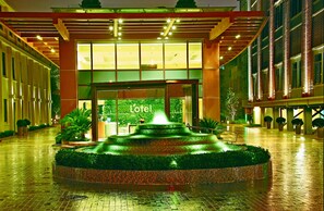 Front of property – evening/night - L'otel (Shanghai)